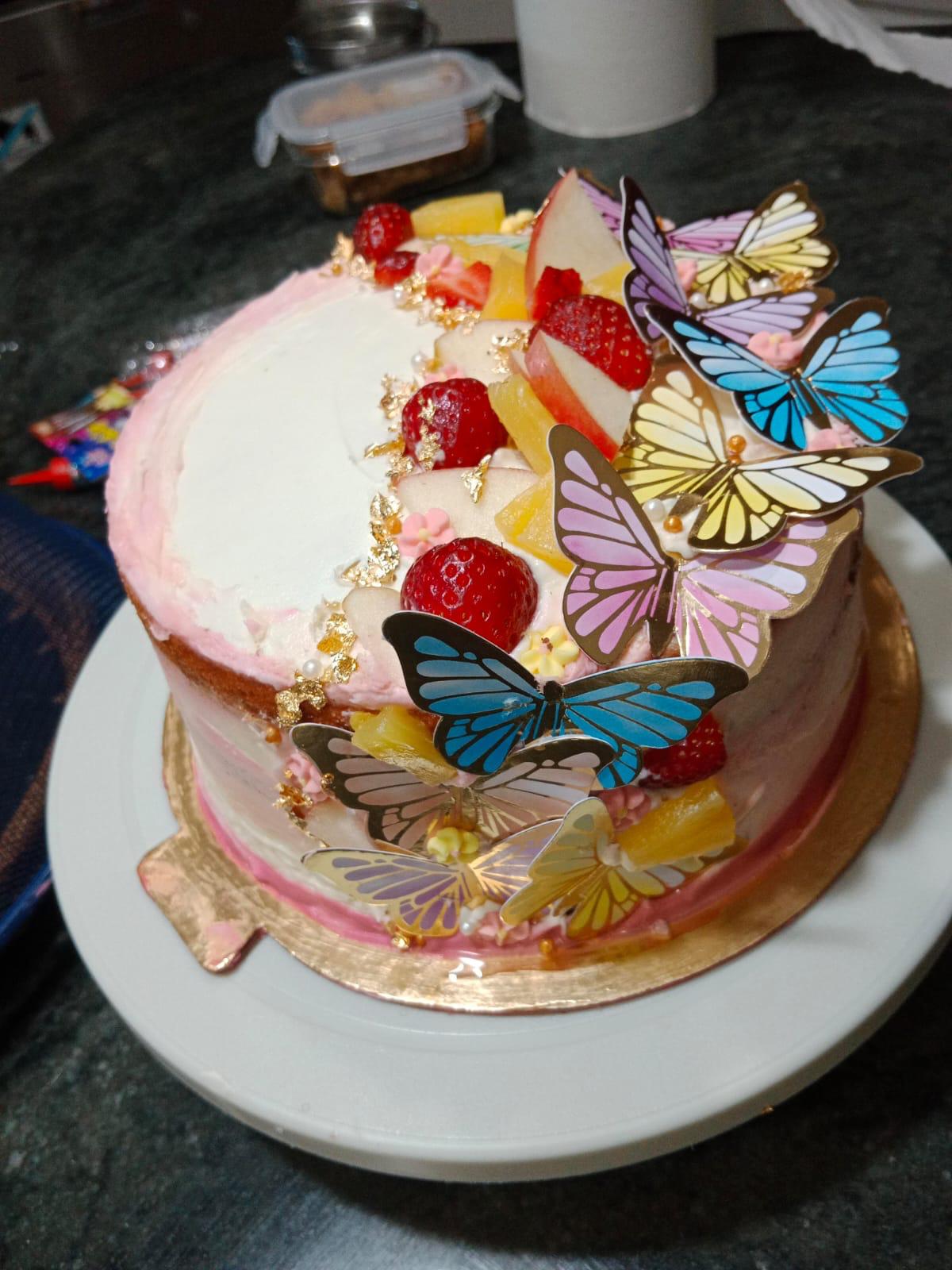 Strawberry cake